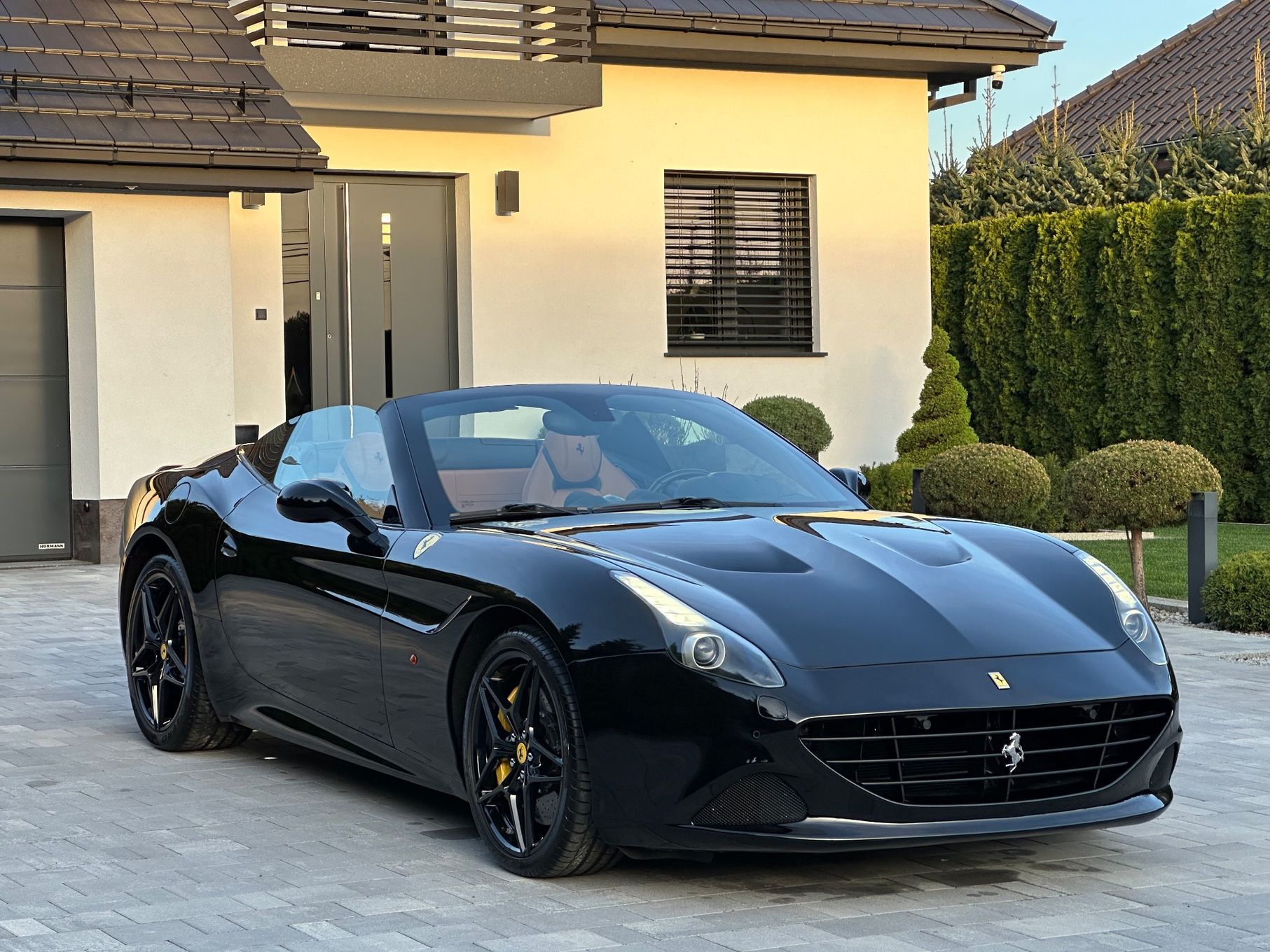 Ferrari California T