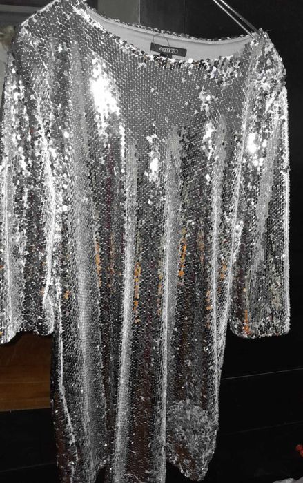 Vestido de gala em lantejoulas