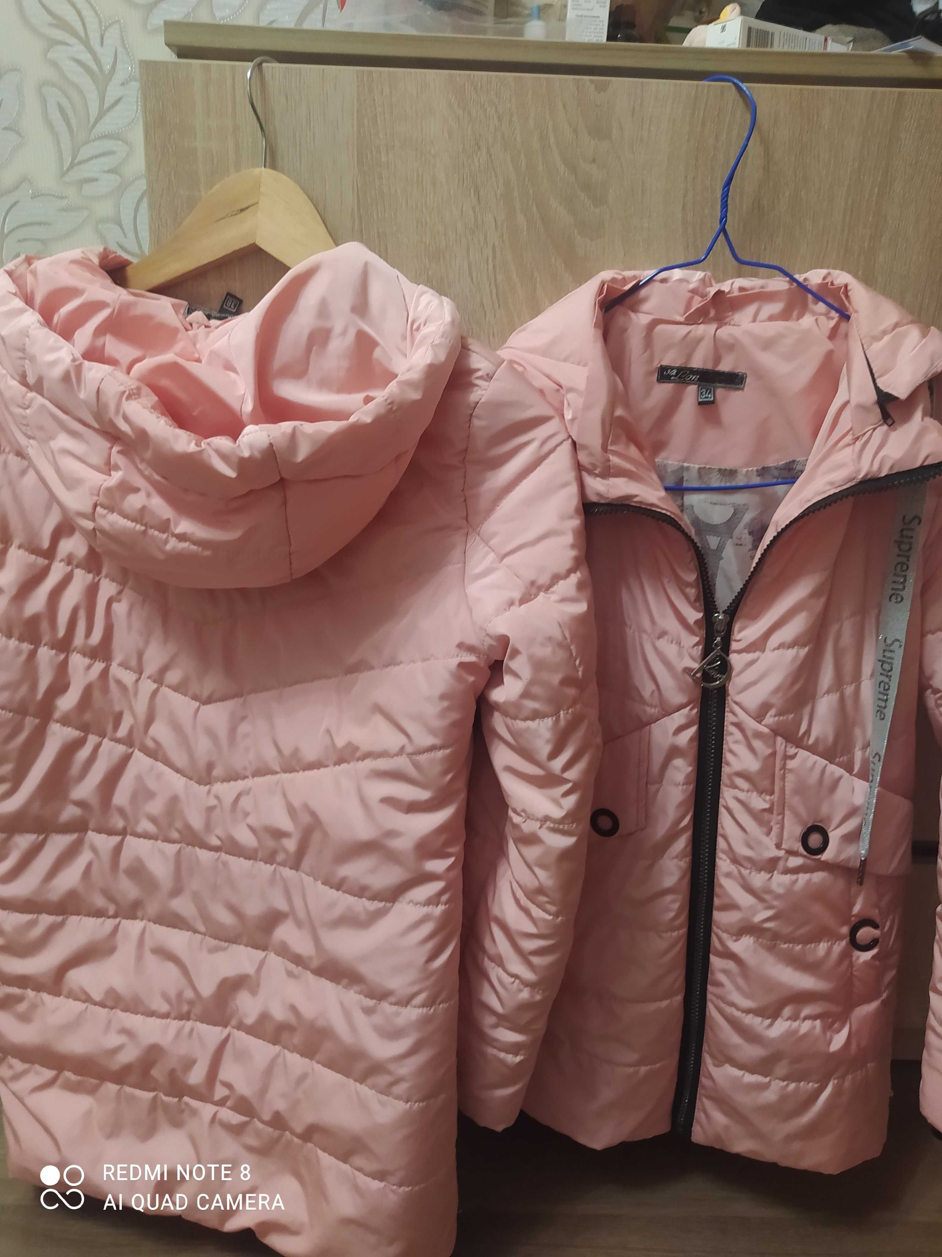 Очень красивые Осенние куртки для близняшек (двойняшек) Размер 34 и 38