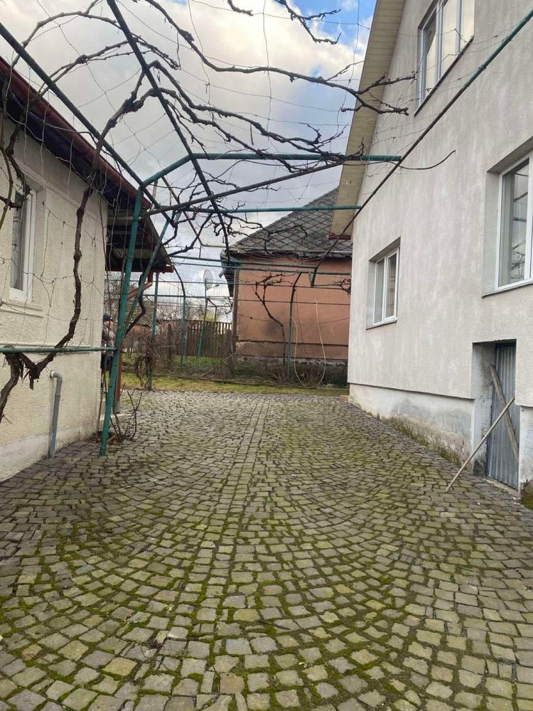 Продається будинок в Закарпатті