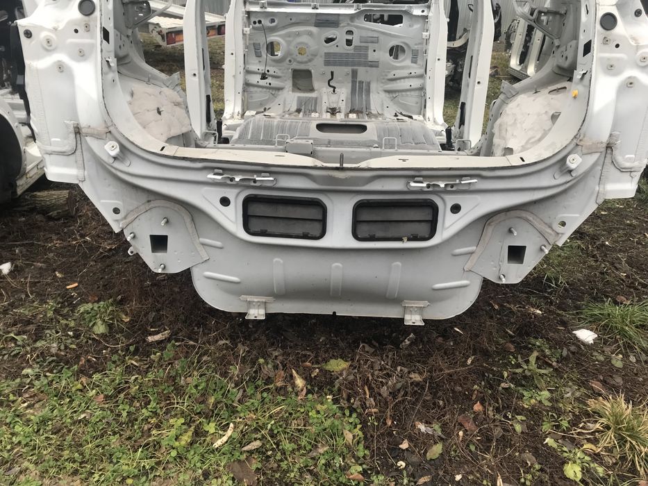 Кузов, четвертина , лонжерон Chevrolet Bolt EUV