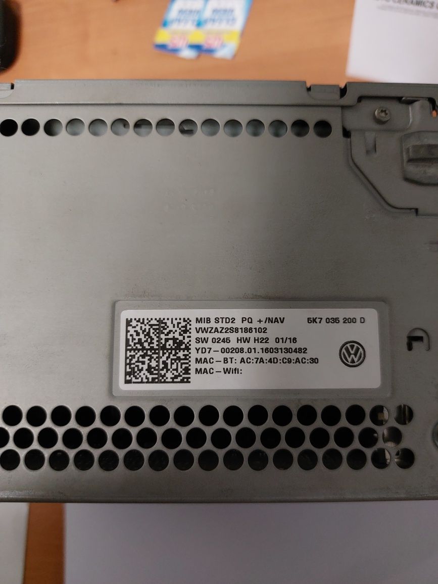 VW radio Composition