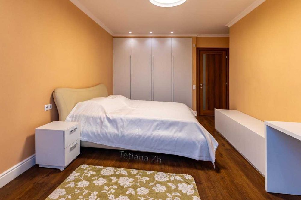 Простора і затишна квартира біля метро Лук’янівська