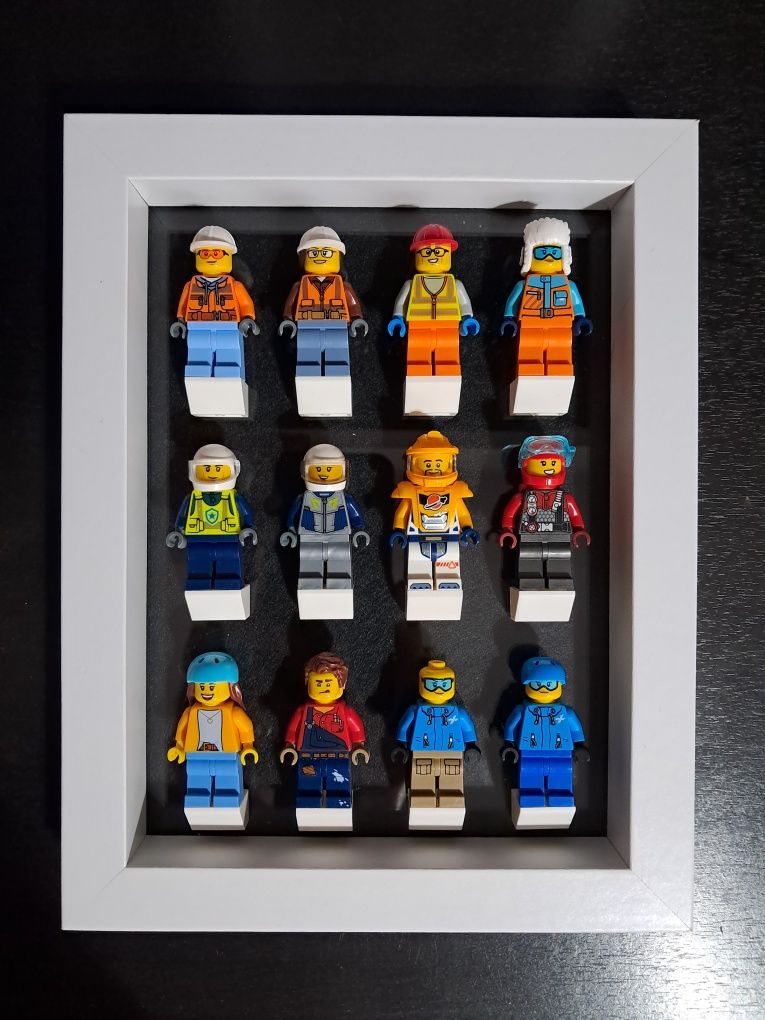 Ramka gablota na figurki Lego na 12 figurek 17x22 biała