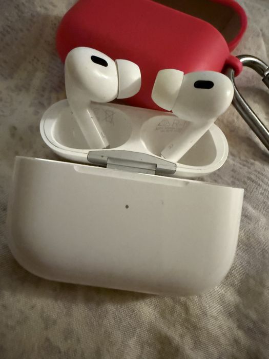 Навушники Apple AirPods Pro with MagSafe 2