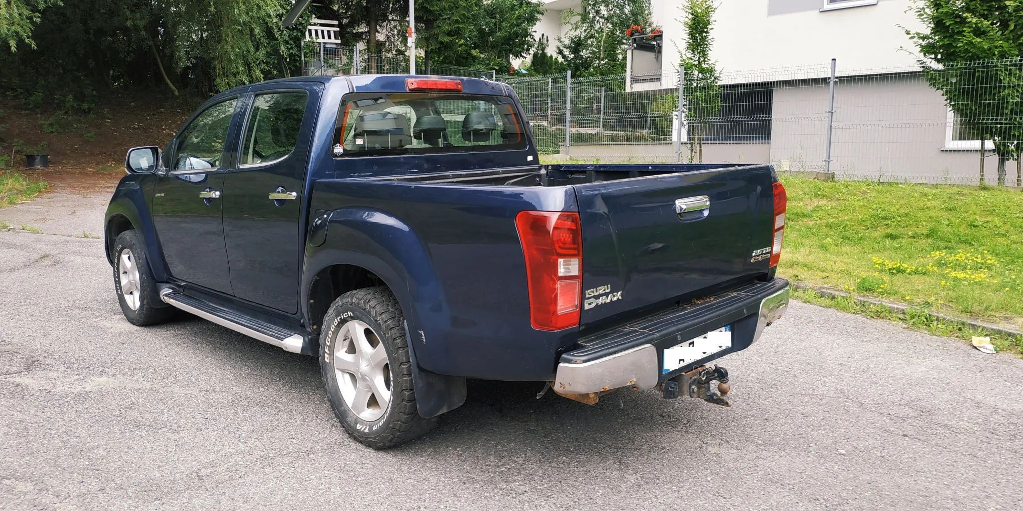 Isuzu D-Max AUTOMAT  blokada mostu klima/kamera/czujniki/grzane fotel/hak 3.5t