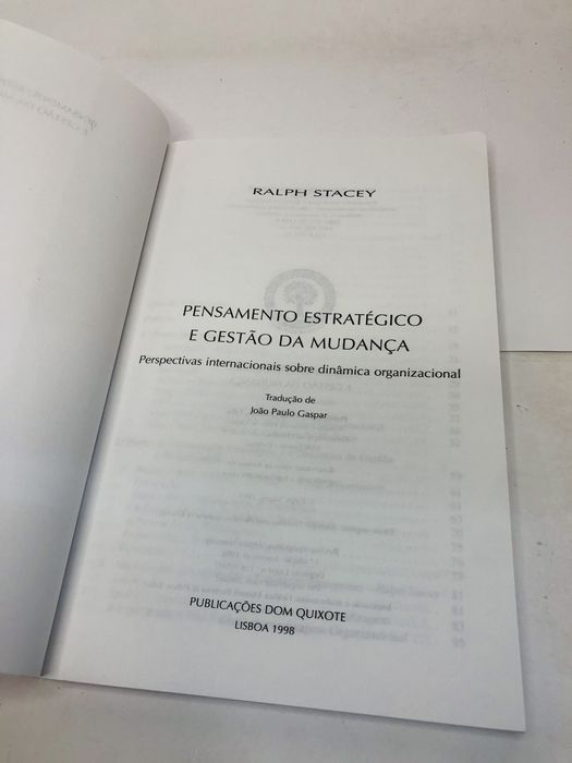 Pensamento Estratégico e Gestão da Mudança - Ralph Stacey