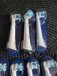 Końcówka szczoteczki OralB iO Ultimate Clean. Podana cena jest za 1 sz