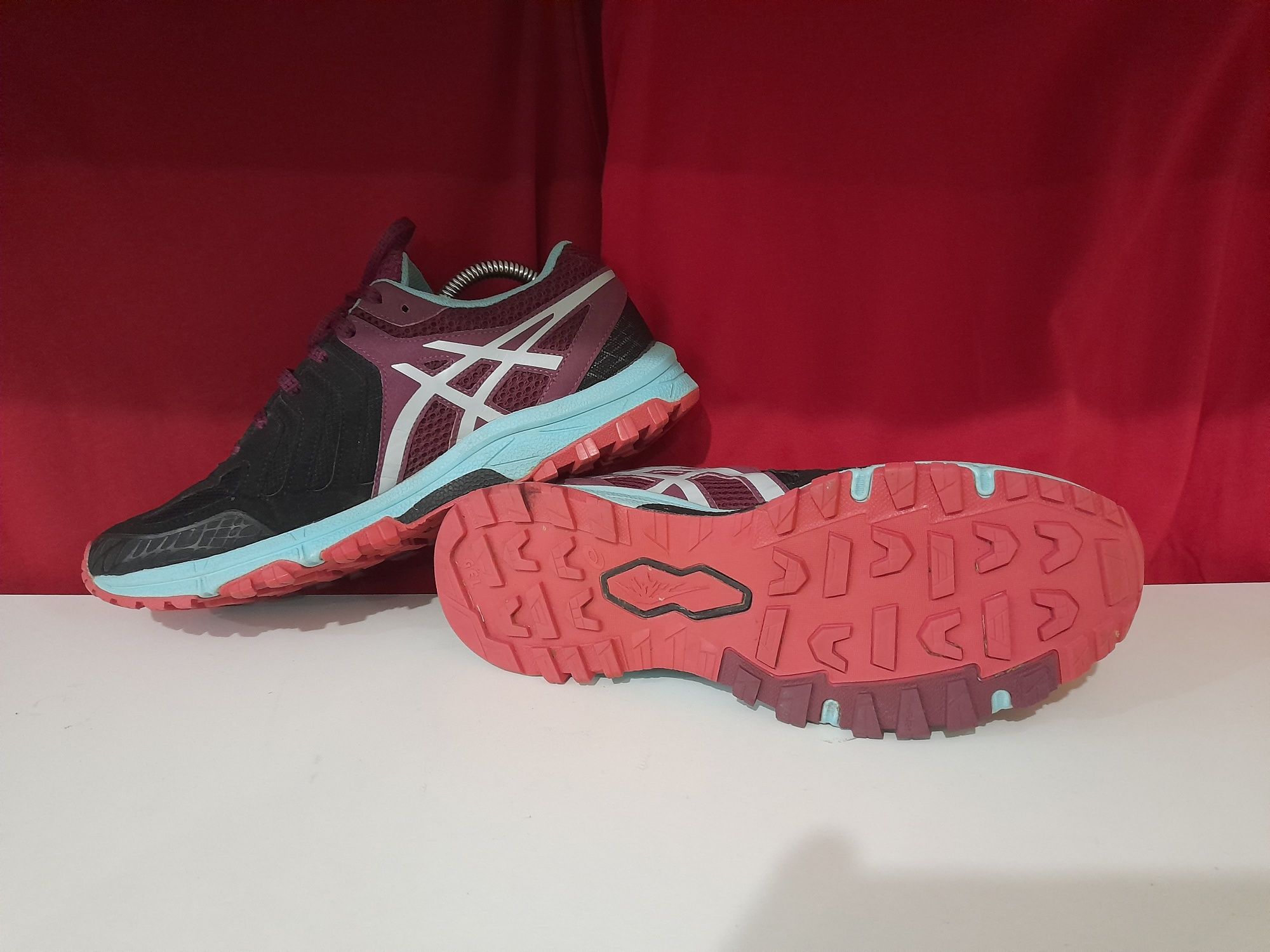 Оригинал Asics GEL-FujiAttack 5 G-TX женские кроссовки, 42( 26,5 см )