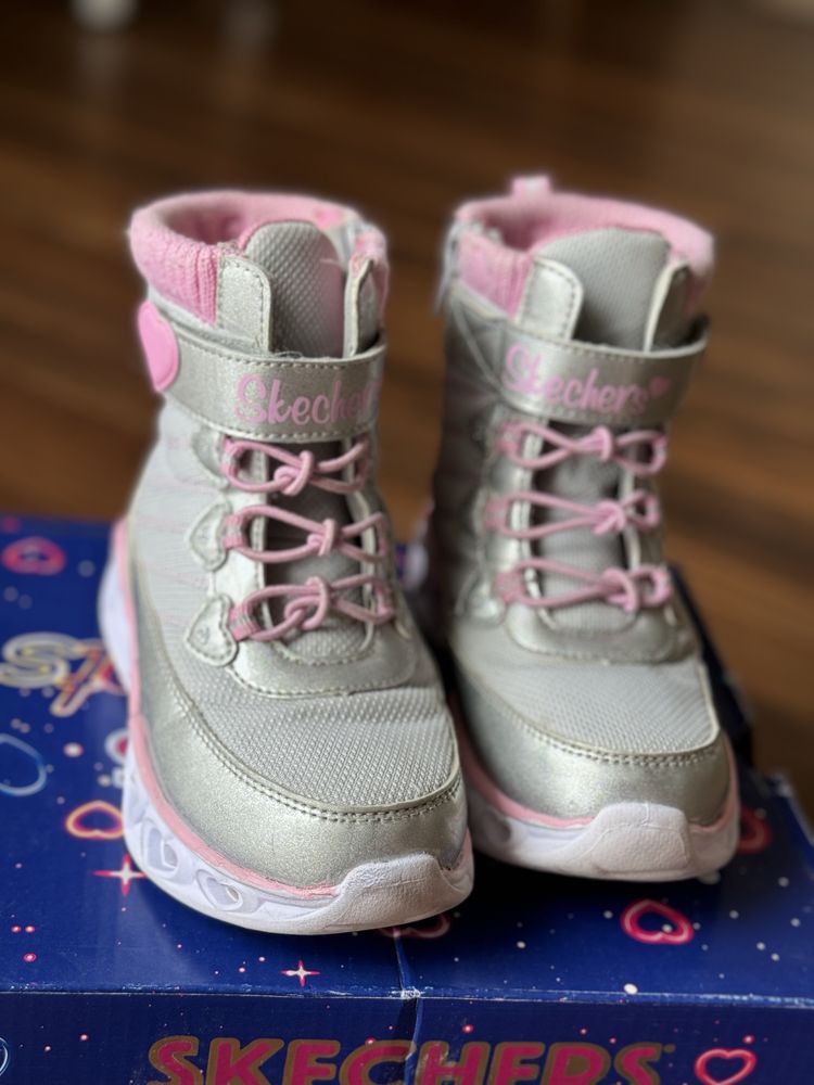 Дівчачі черевики skechers ТЕРМІНОВО