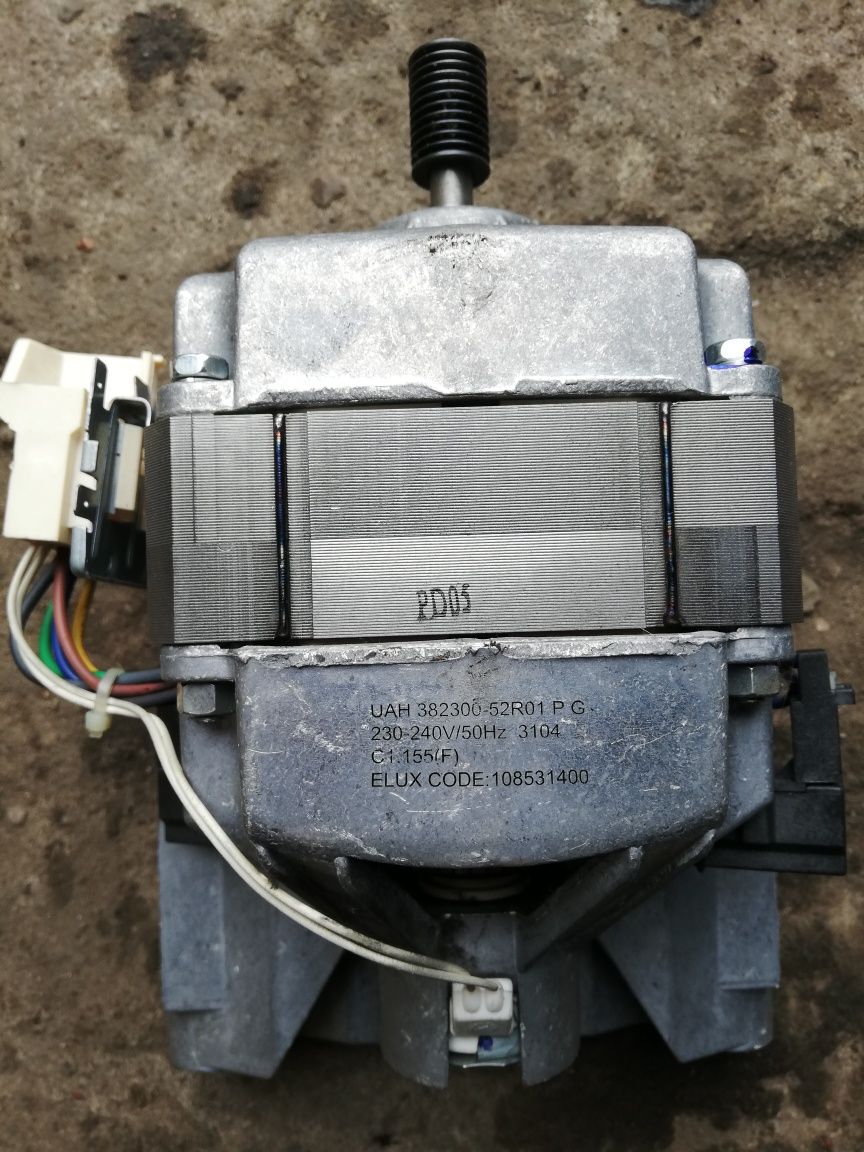Silnik pralki Electrolux ewt 0862 tdw
