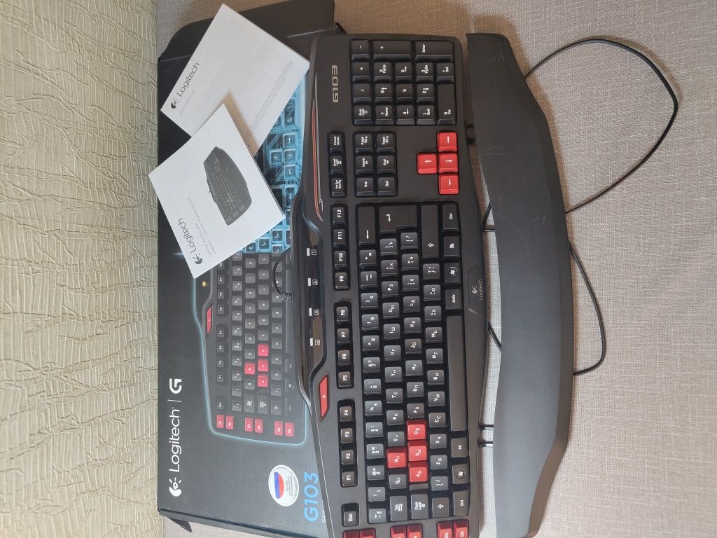 Комплект клавіатура + мишка Logitech G 103 + G102