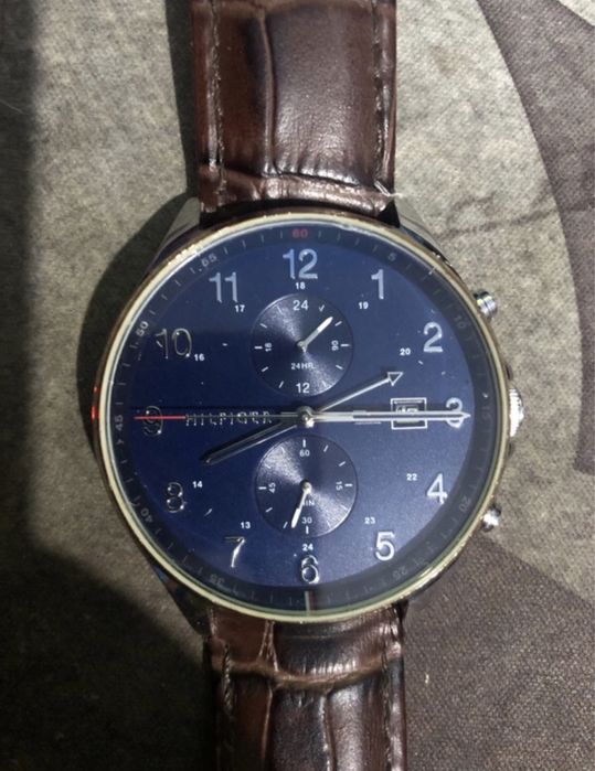Relogio tommy entra para venda
