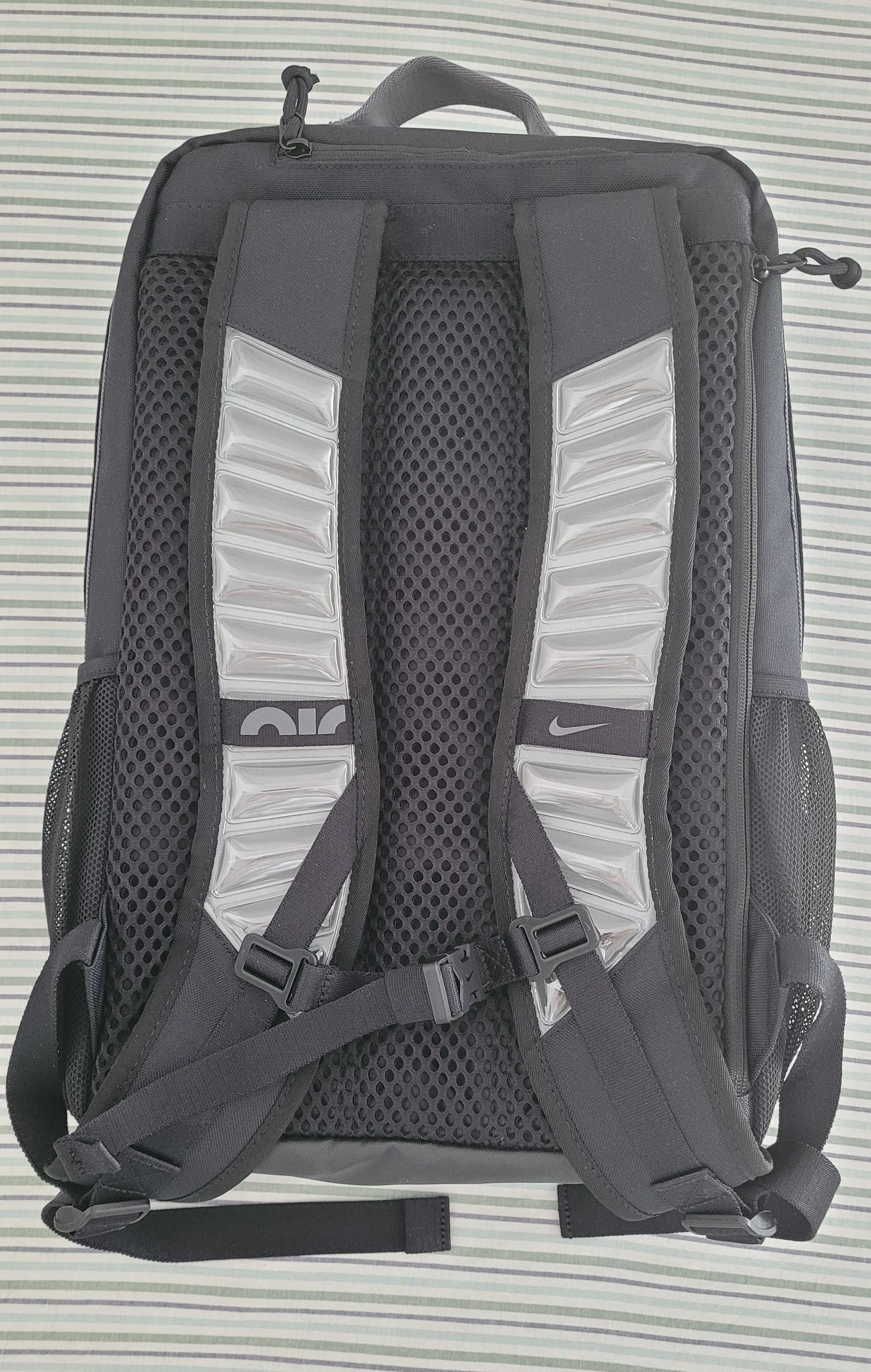 Mochila Nike Utility Speed 27L