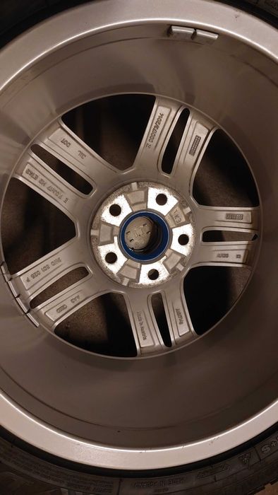 AUDI orginalne felgi aluminiowe+opony (zimowe)