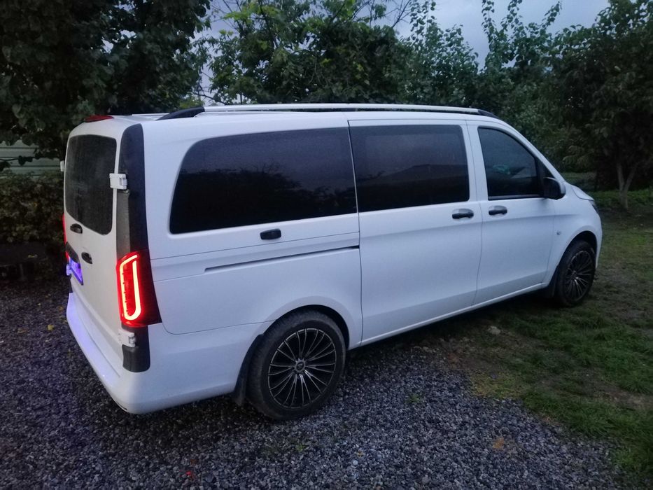 продам мерседес пасажир 7 місць 15го року автомат