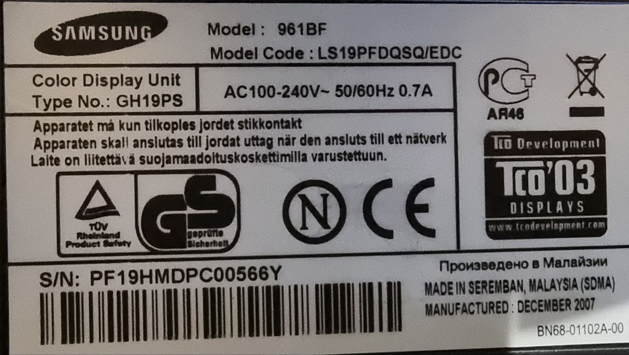 Монитор Samsung SyncMaster 961BF