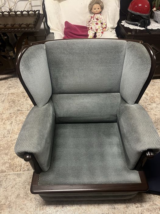 Poltrona antiga em otimo estado