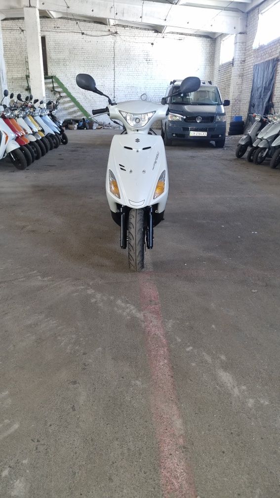 Скутер Сузуки Адресс 125 Suzuki Adress 125 S з контейнера