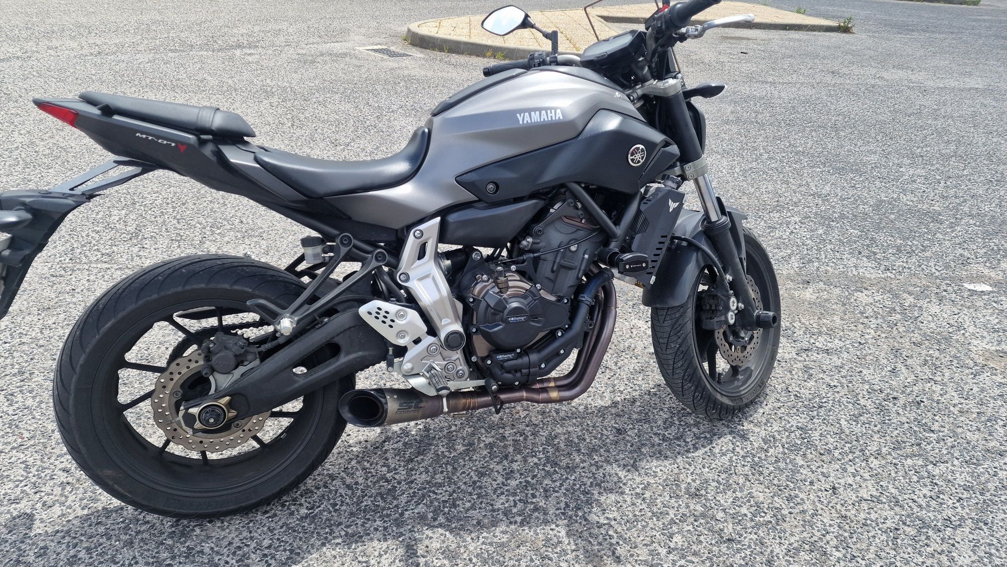 Yamaha MT 07  2015