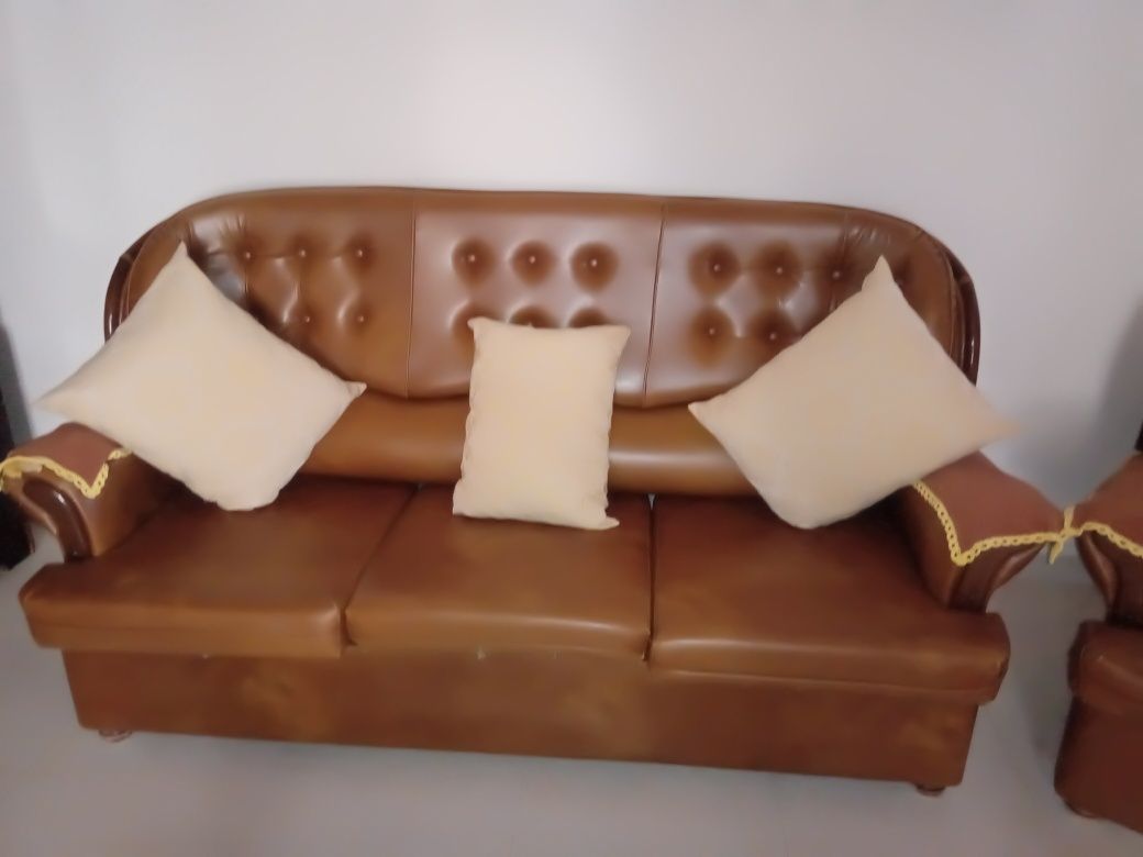 Sofás para venda  3 peças