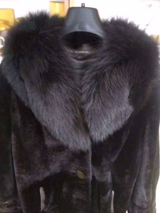 Продам шубу та пальто жіноче