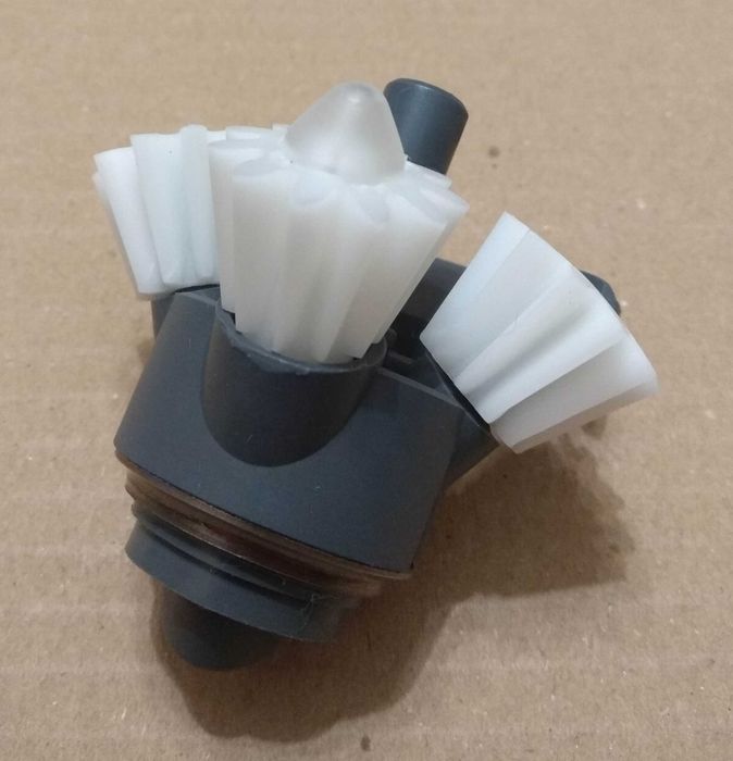 Редуктор кухонного комбайна Bosch MUM4 Оригинал