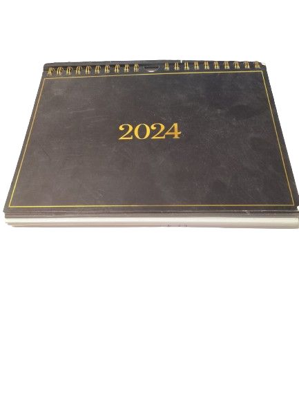 Kalendarz na rok 2024 czarna okładka