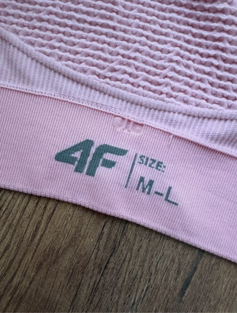Krótka bluza bluzka sportowa 4F baby pink cukierkowy róż