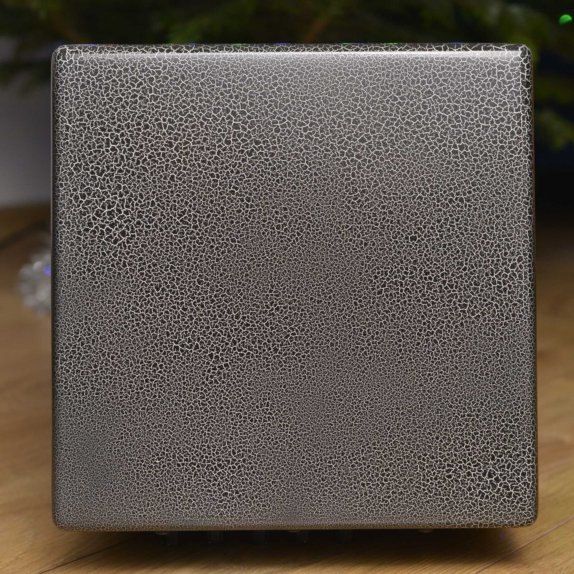 REL QUAKE - Subwoofer Aktywny - Lakier Cracked Crackle Effect