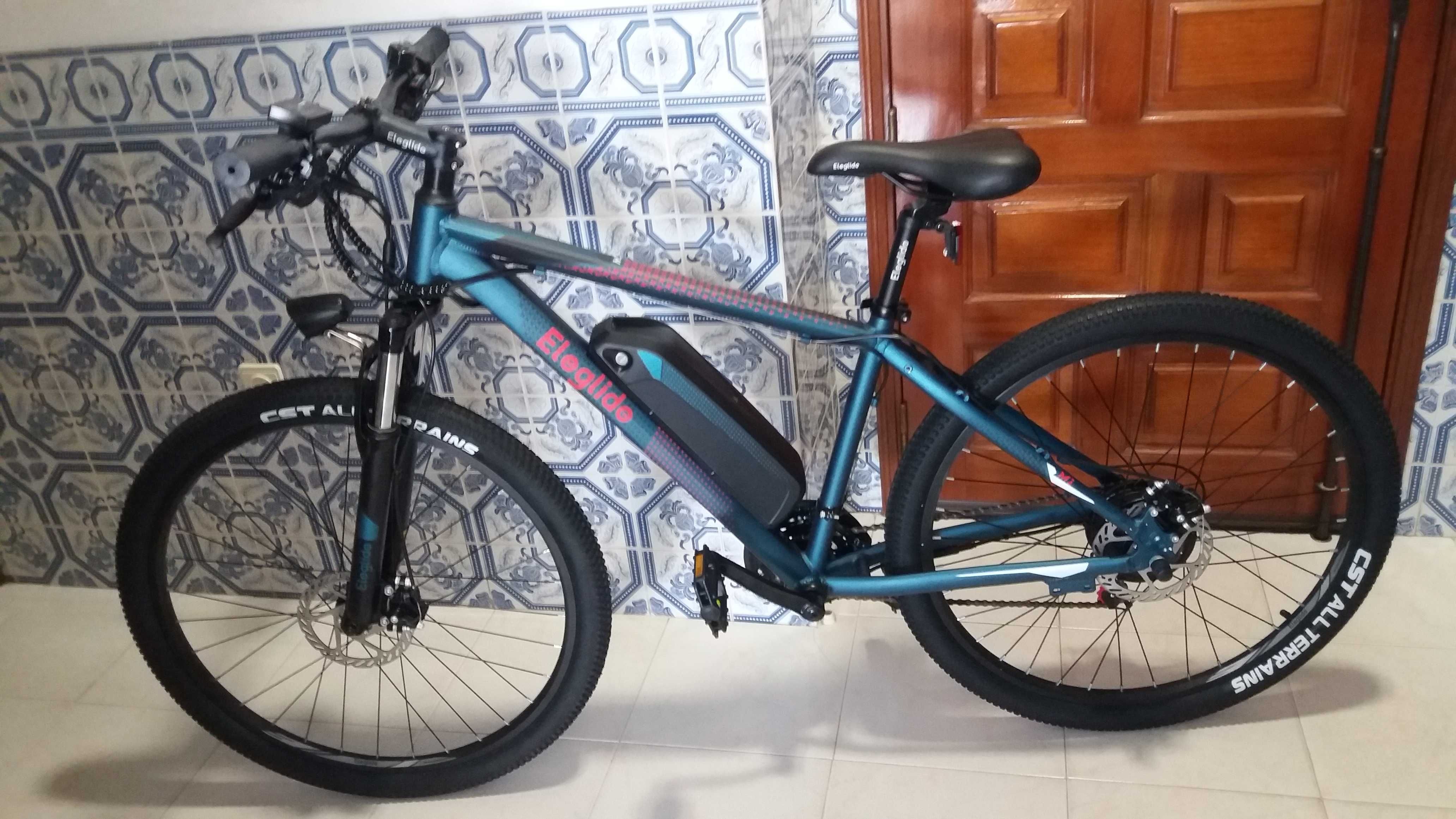 Bicicleta elétrica nova a estrear (Fotos reais)