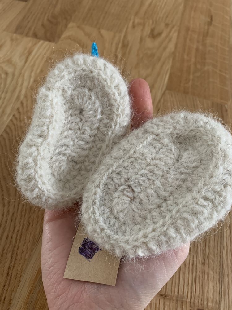 Buty buciki niechodki wełna alpaka nowe handmade niemowlak chrzest