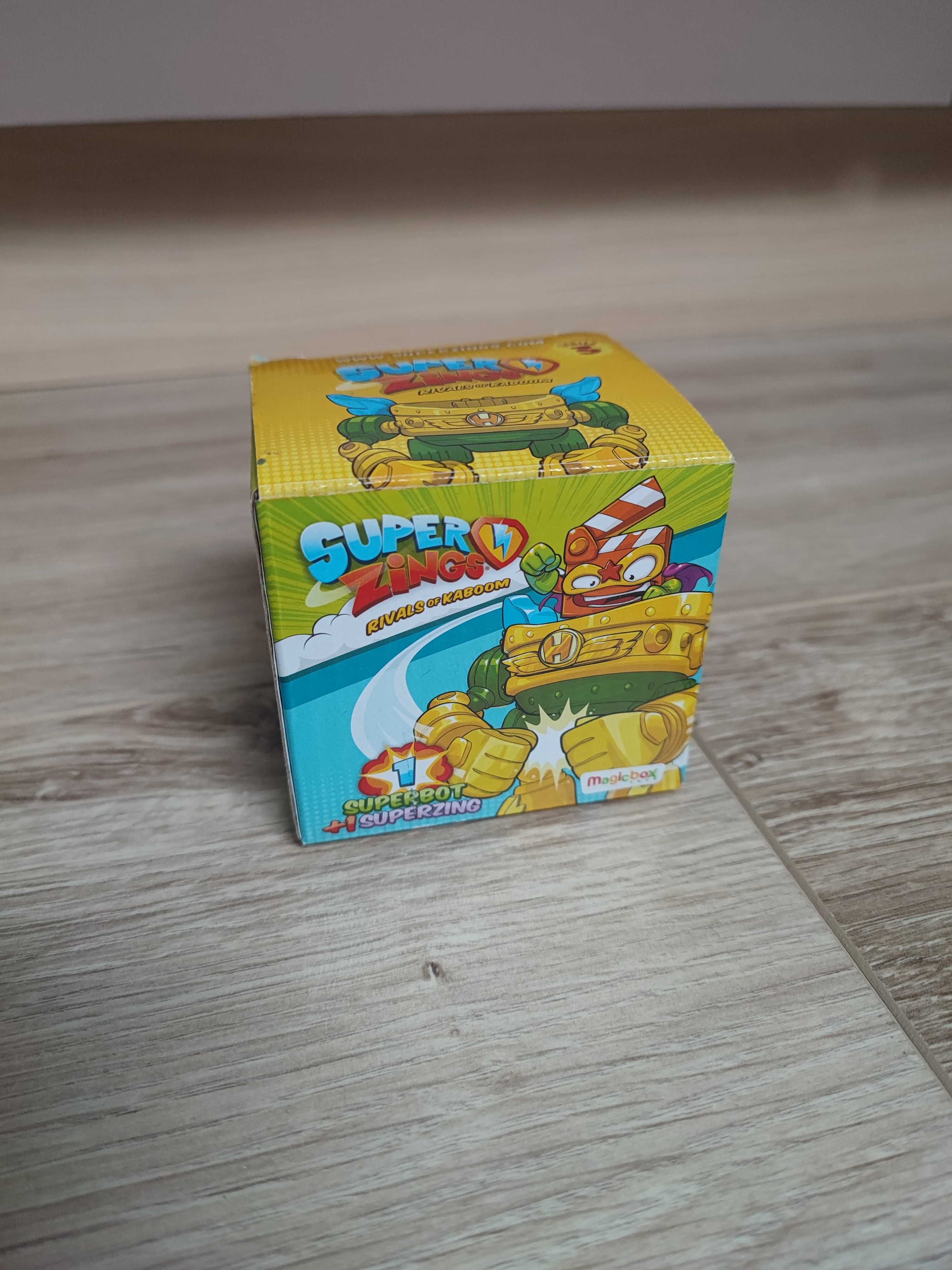 Super zings seria 3, 16 figurek, 1 pojazd, 1 superbot