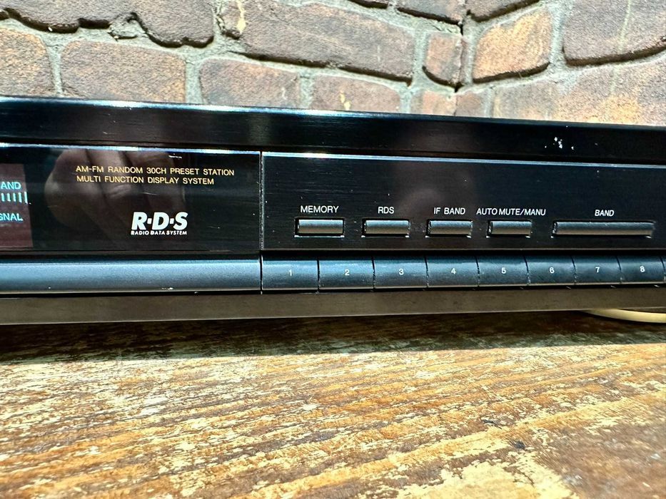 Tuner Radiowy Denon TU-580 RD