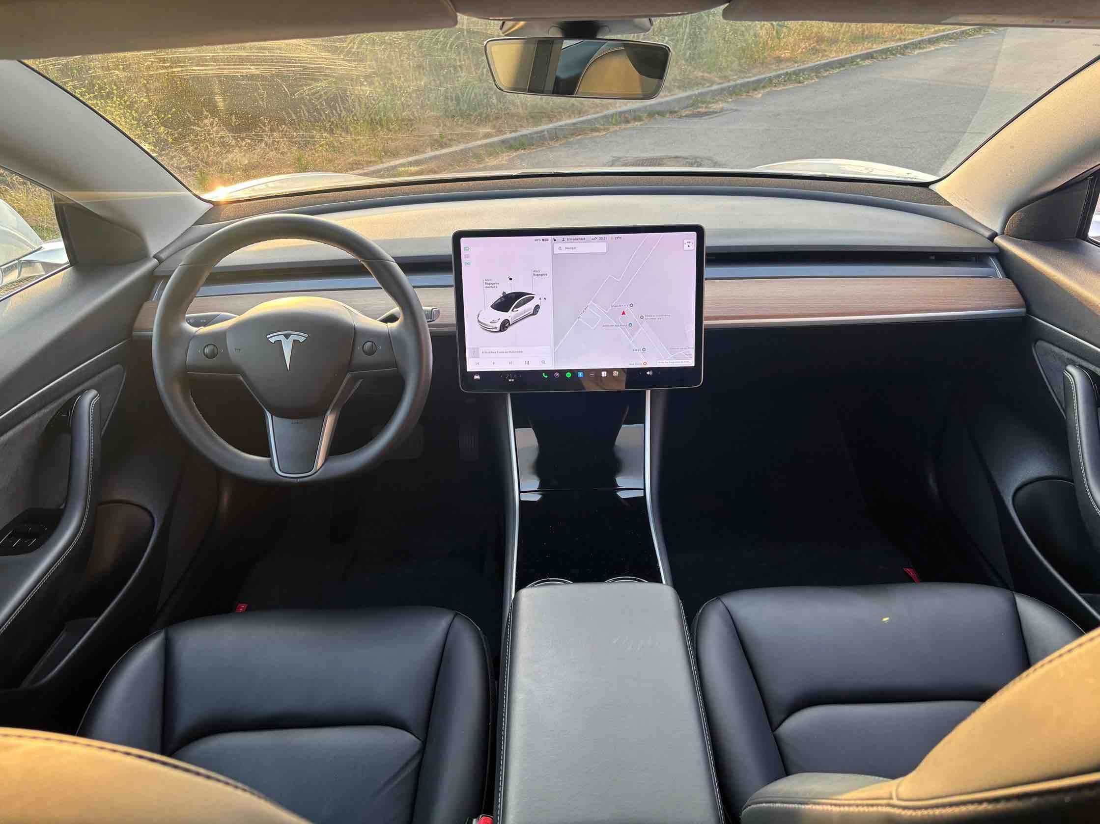 Tesla model 3 standard range plus