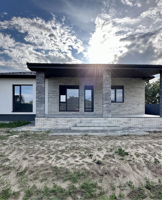 Будинок з терасою у Бучі. 143 000 $ неподалік парку