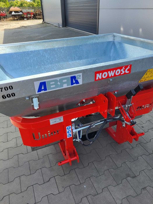 Rozsiewacz Nawozu nawozów Unior 700L