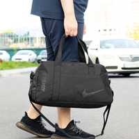 Спортивная сумка дорожная Nike Just Do It черная на 27 литра