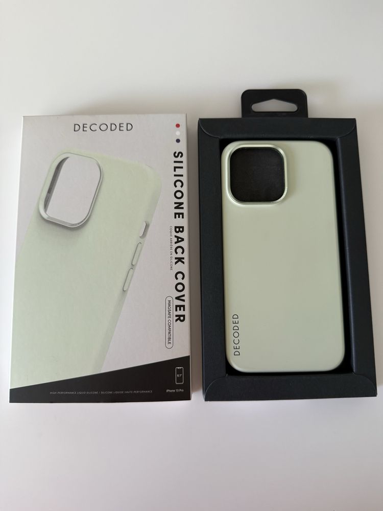Capa para iPhone 13 Pro em silicone