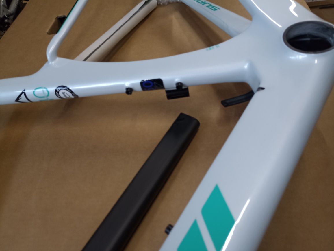 Nowy Frame set Fuji Supreme  + widelec stery Trek Giant Merida
