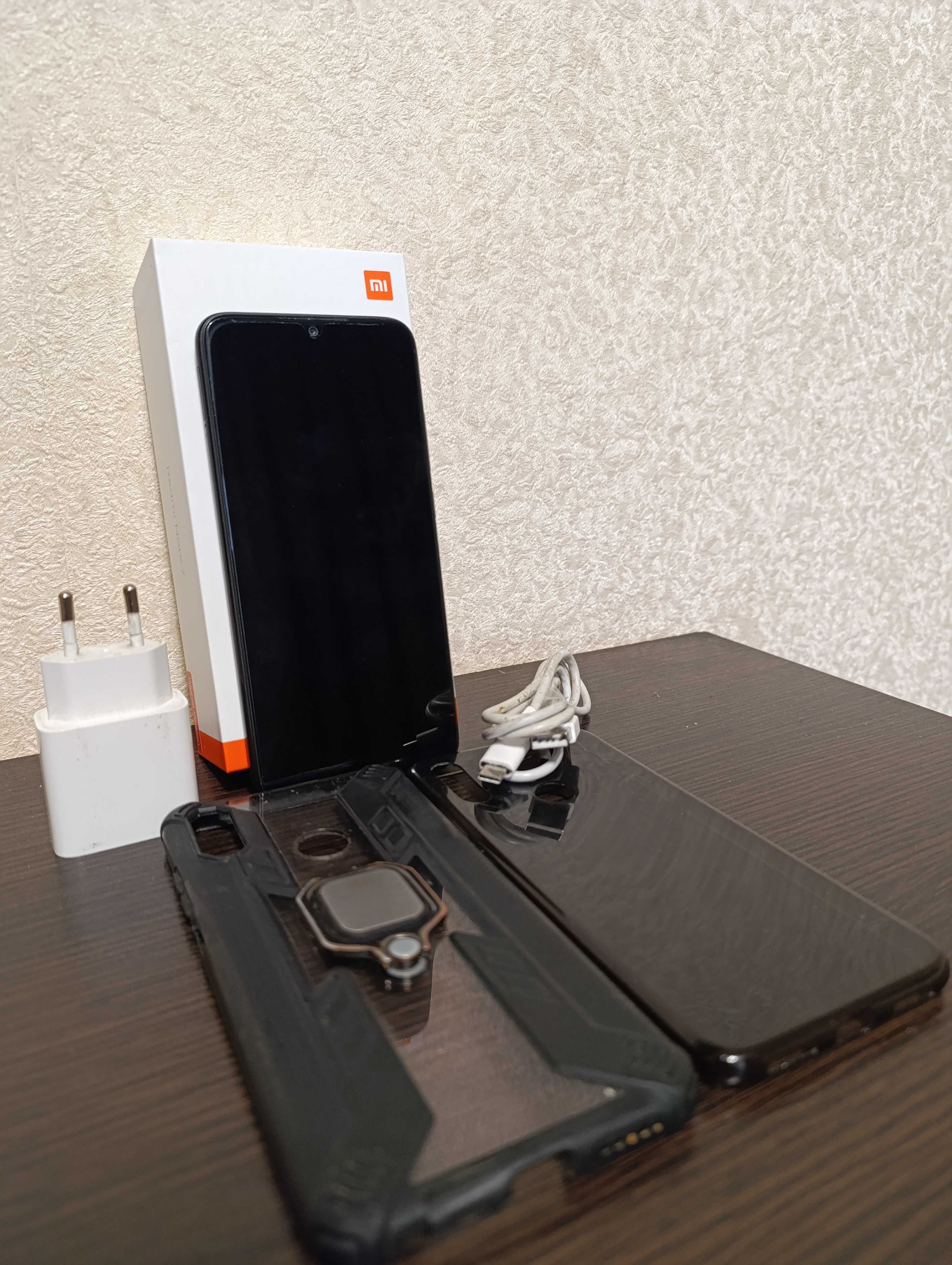 Смартфон Xiaomi redmi note 7
4/64gb