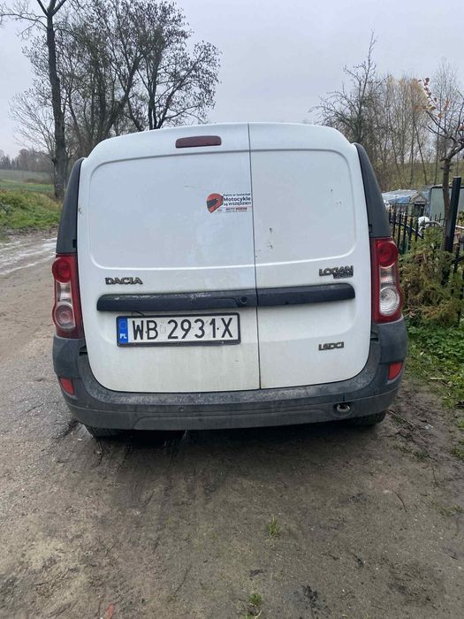 Samochód osobowy Dacia Logan