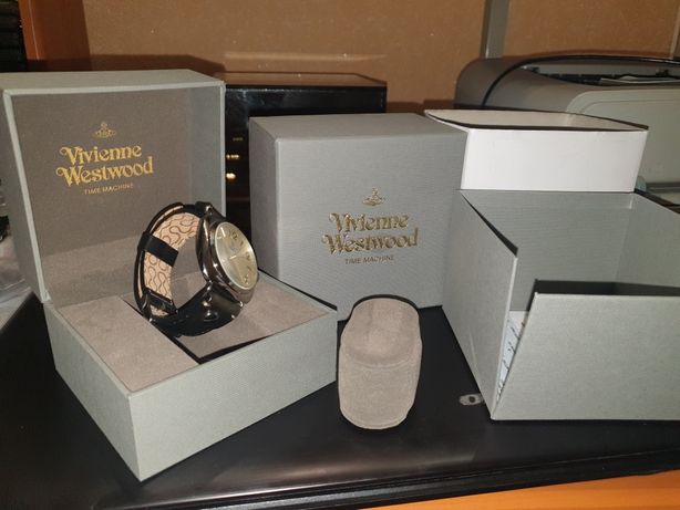 Продам часы Vivienne Westwood