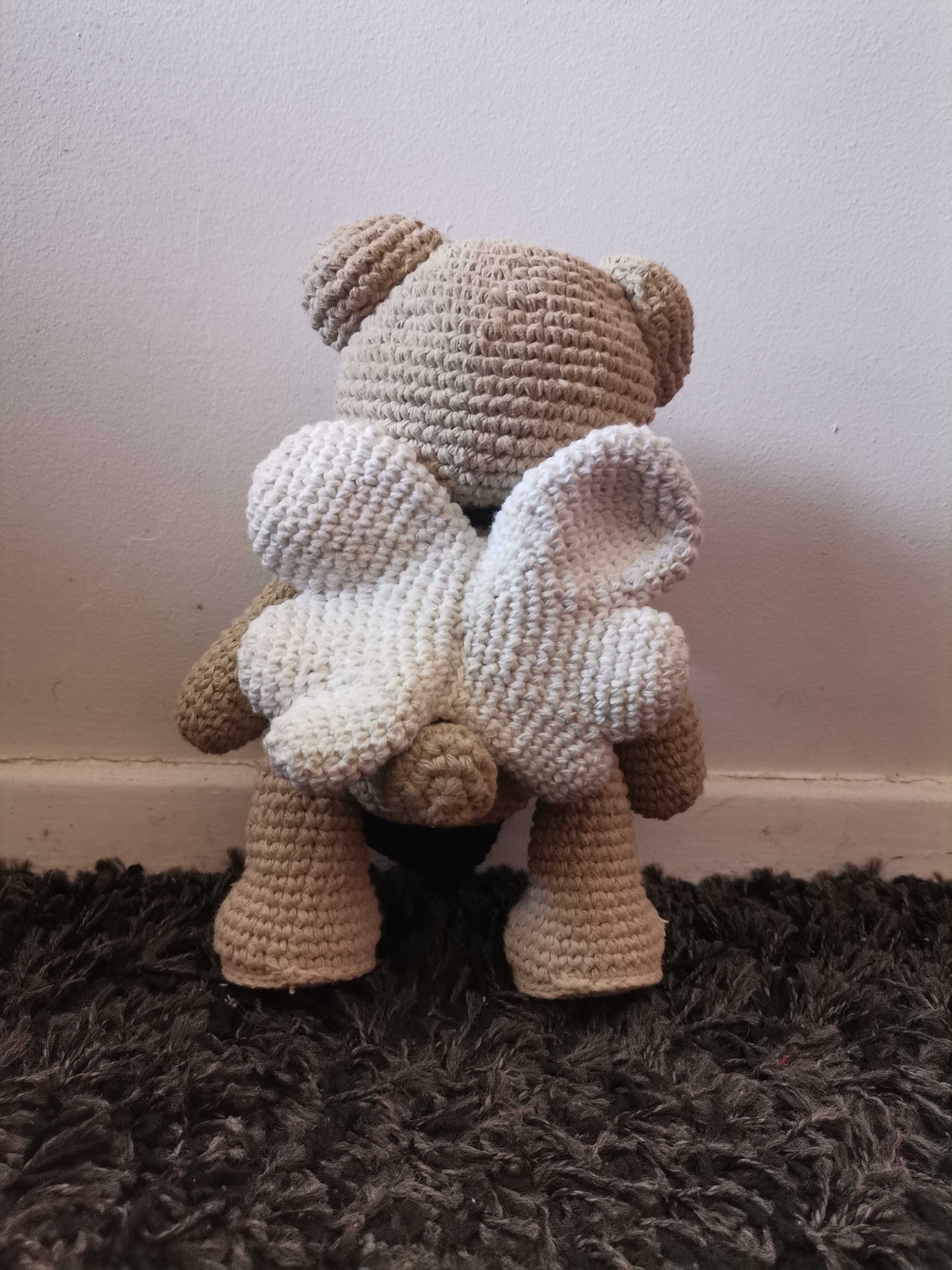 Amigurumi "Ursinho Cupido"