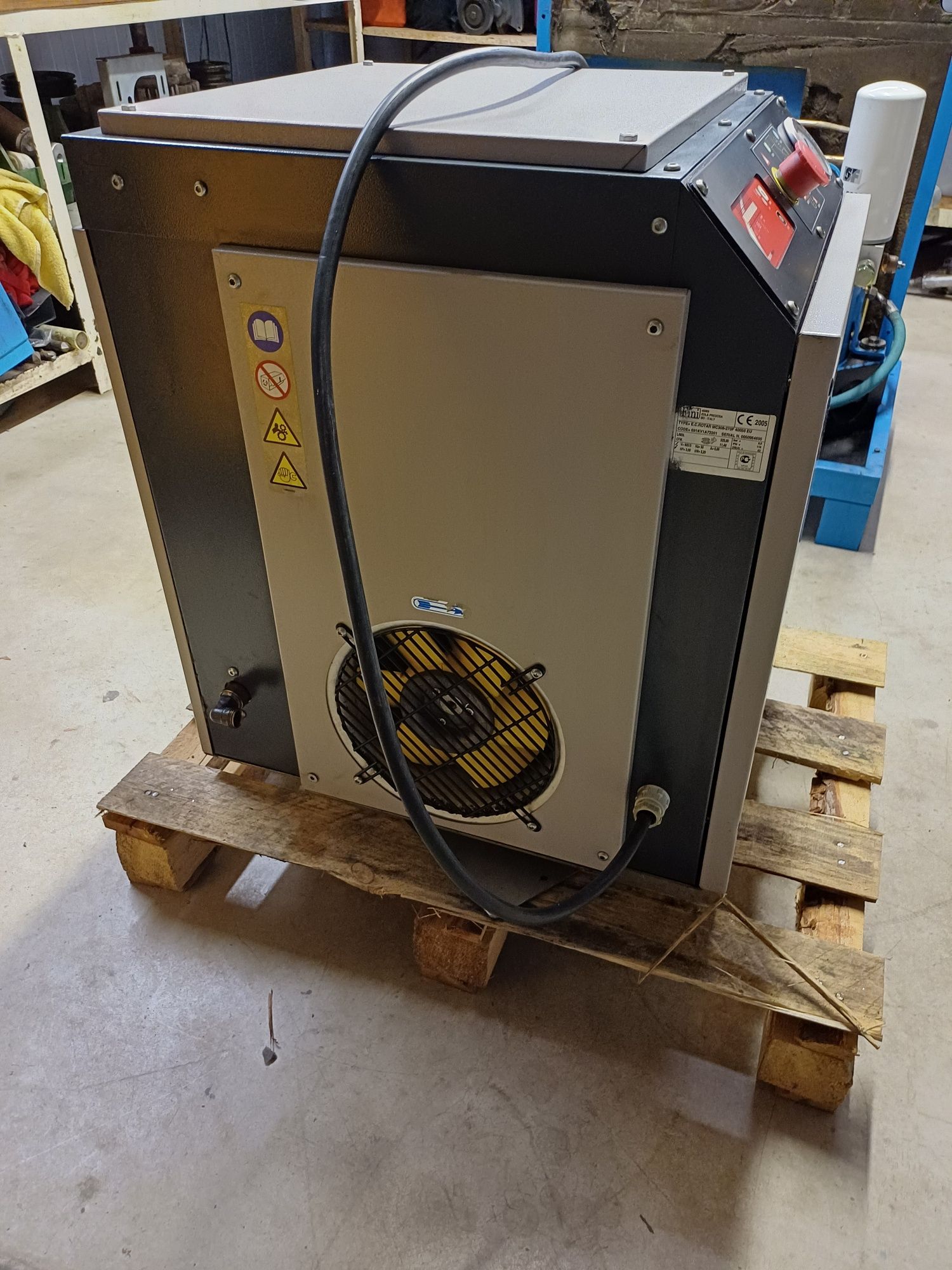 Kompresor śrubowy 2,2 kw l