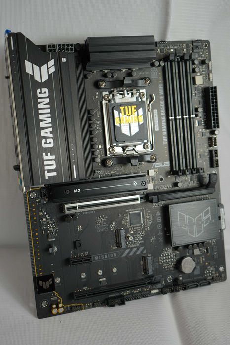 Материнська плата Asus TUF Gaming B650E-E Wifi AM5 Ryzen 5/7/9