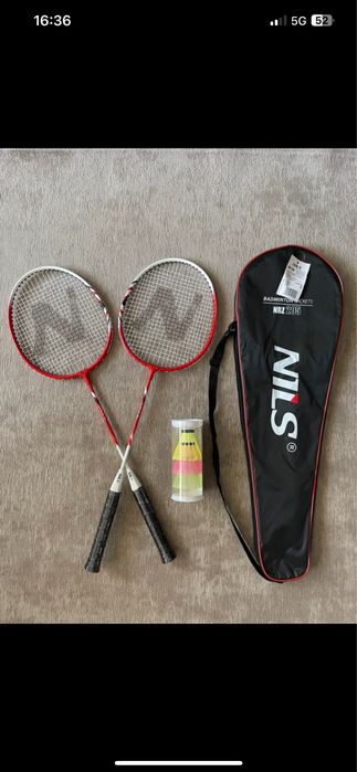 Zestaw do gry w Badmintona rekreacyjne rakietki Nils 3 lotki