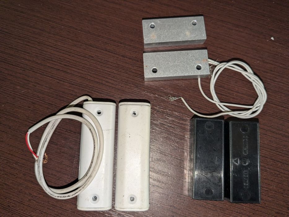 Датчик открытия магнито-контактный