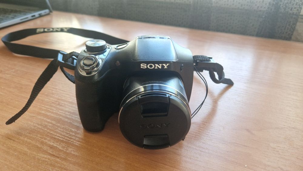 Б/в Фотоапарат Sony Cyber-shot DSC-H300