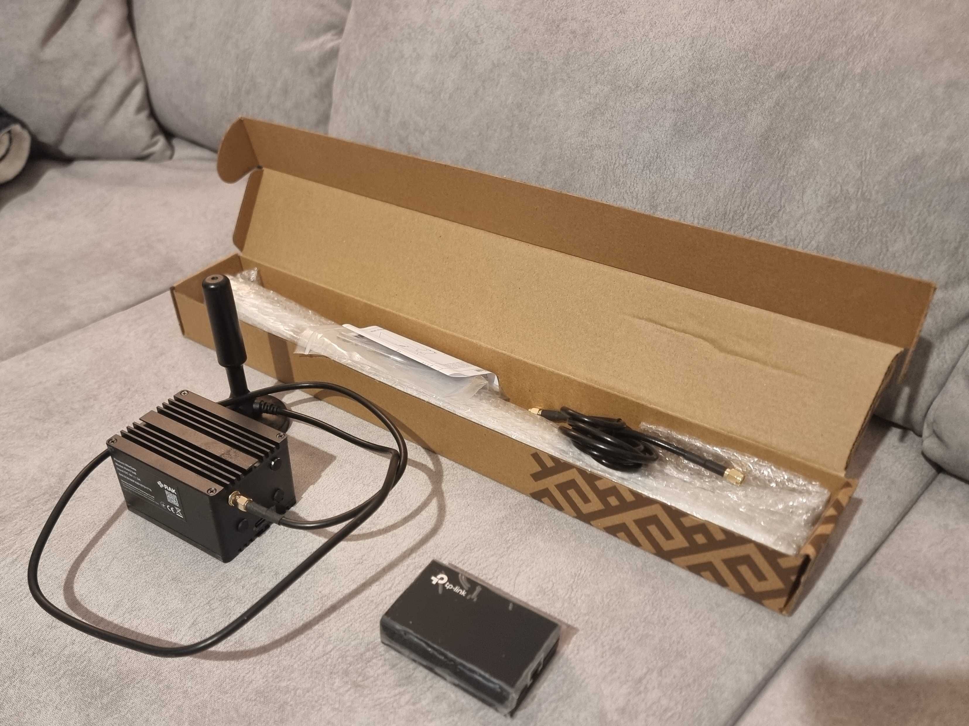RAK Hotspot V2 - Helium Miner  (7 Unidades para venda + material)